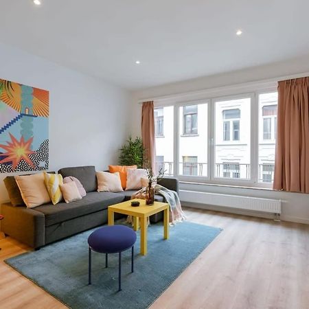 Colorful Pop Apartment In The Heart Of Amberes Exterior foto